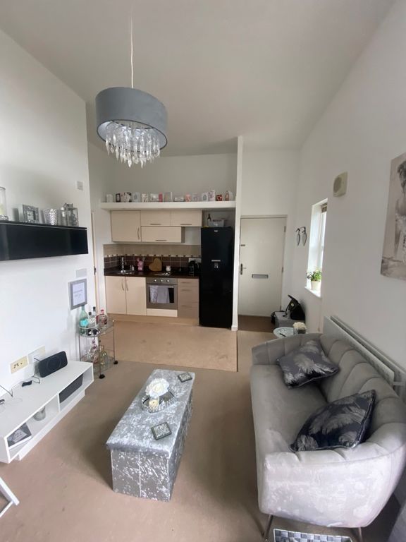 Property photo 1 of 8 Open Plan Lounge/Kitchen