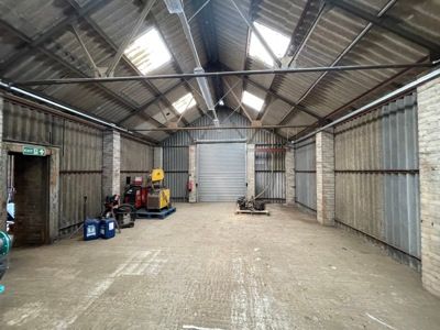 Property photo 3 of 3 Photo 6