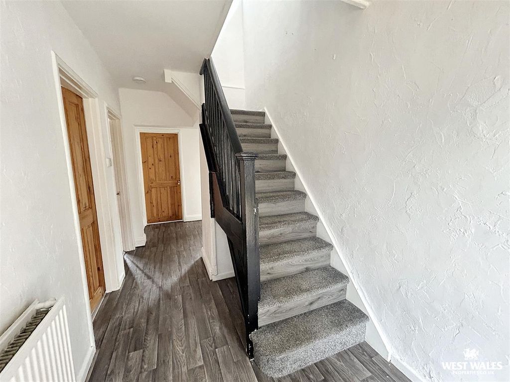 Property photo 2 of 24 Img_9458.Jpg