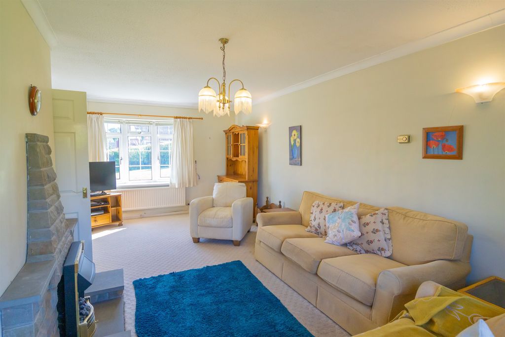 Property photo 3 of 22