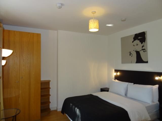Property photo 1 of 7 Studio To Rent