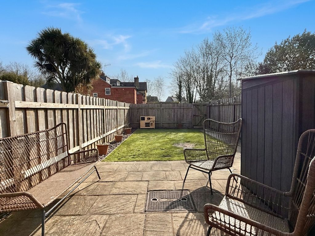 Property photo 2 of 19