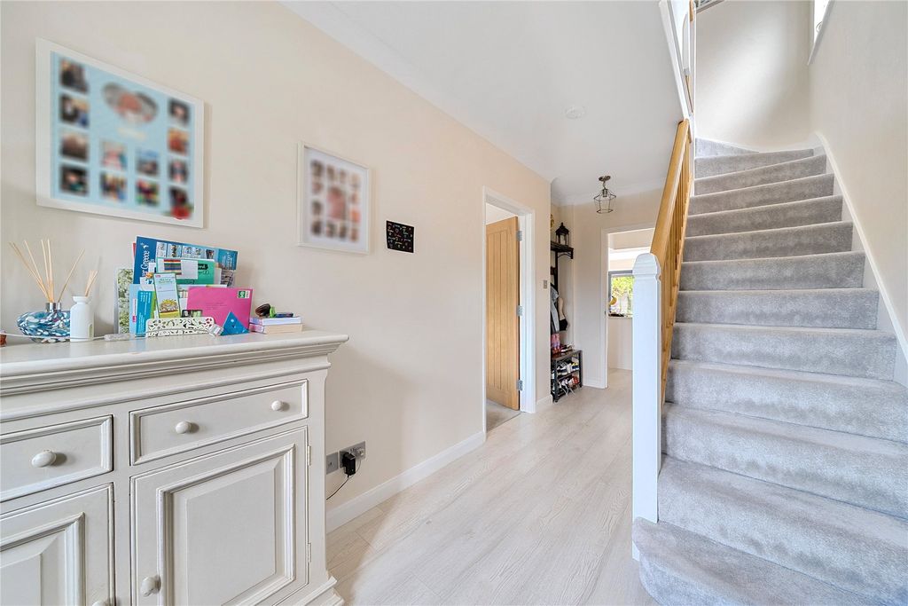 Property photo 2 of 19 Picture No. 22