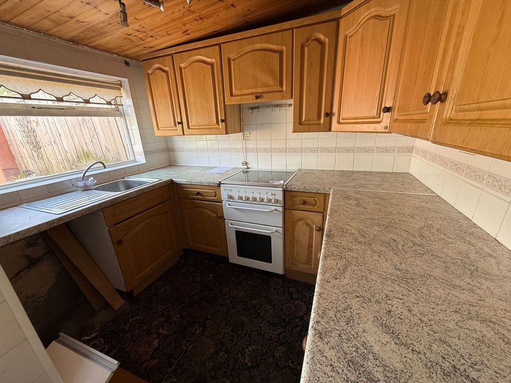 Property photo 3 of 23