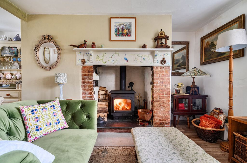 Property photo 3 of 22 3 - 1441914-15-69E124...
