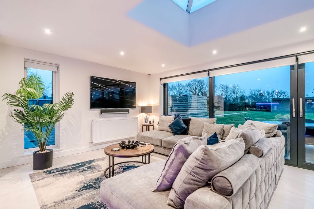 Additional image 14 of 5 bed detached house for saleDunkirk Lane, Leyland PR26