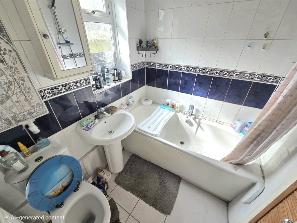 Property photo 3 of 10 Picture No. 01