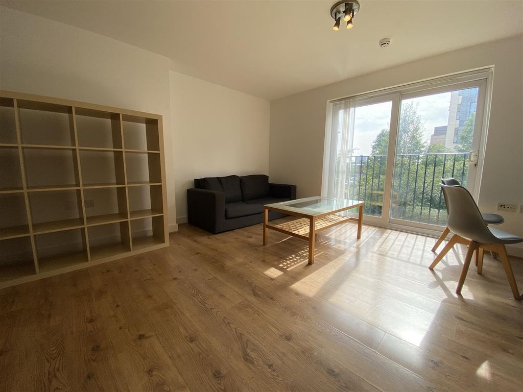 Property photo 3 of 11