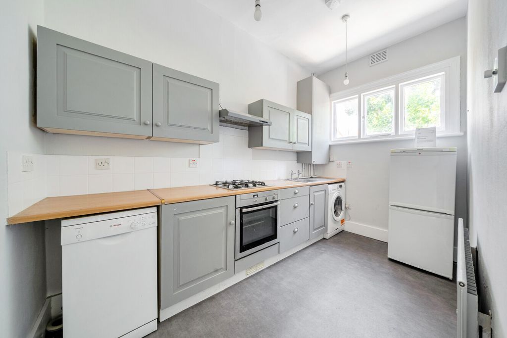 Property photo 3 of 12 1487199-5-6A46811...