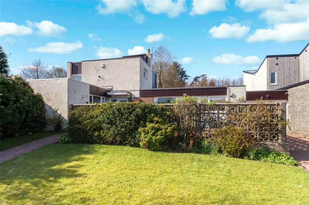 Property photo 1 of 26 Front