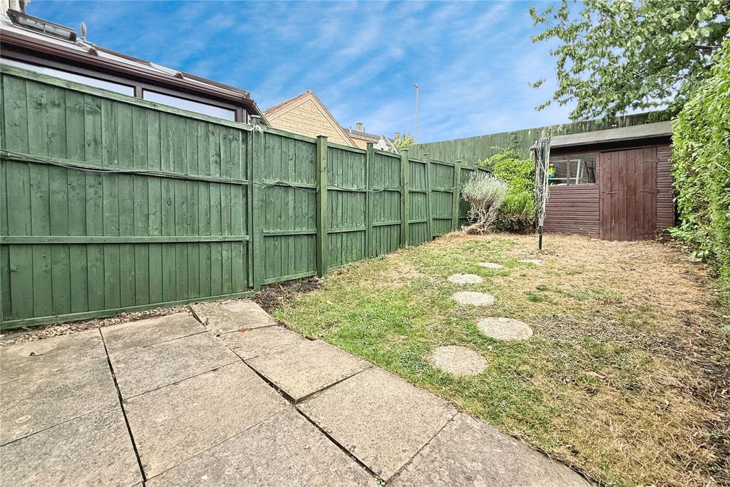 Property photo 2 of 14 Picture No. 12