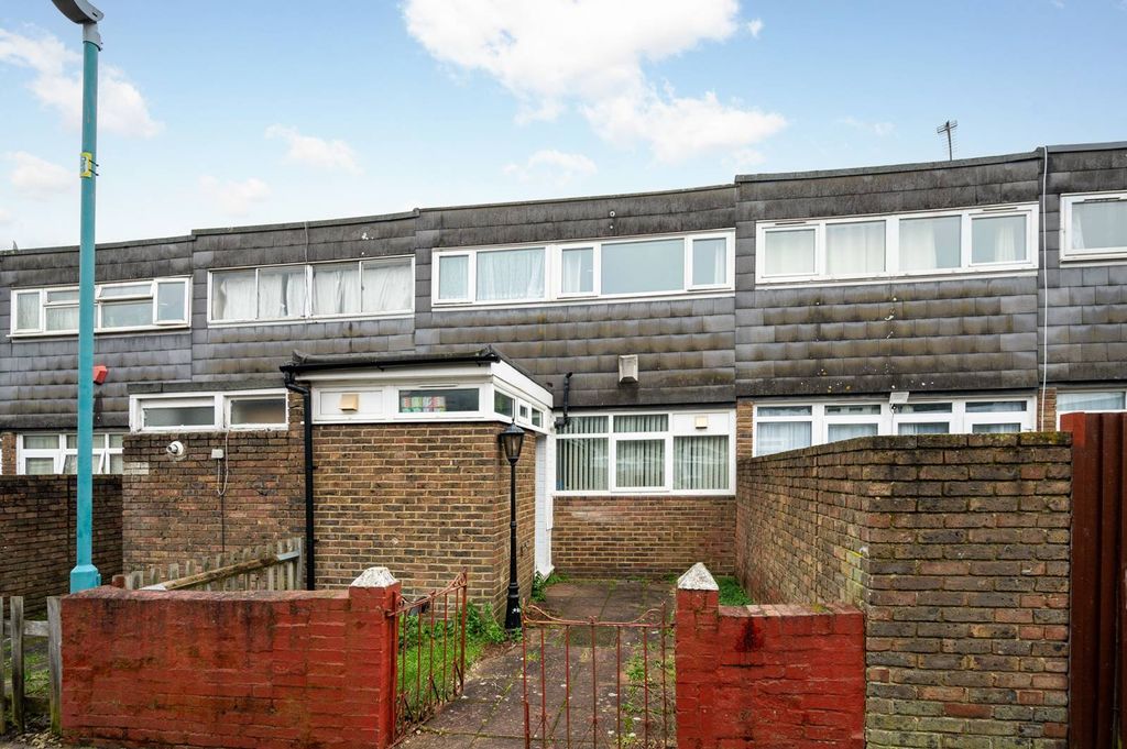 Property photo 1 of 9