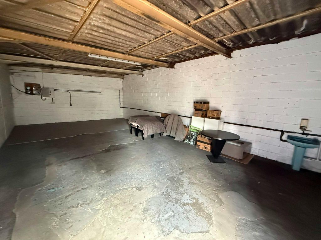 Property photo 2 of 4 10Fc1Cfb-9Cf2-4E2F-8233-Aabc573d5643.Jpg