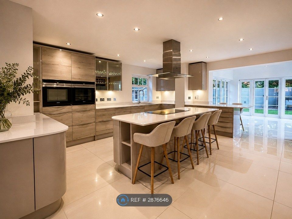 Property photo 2 of 30