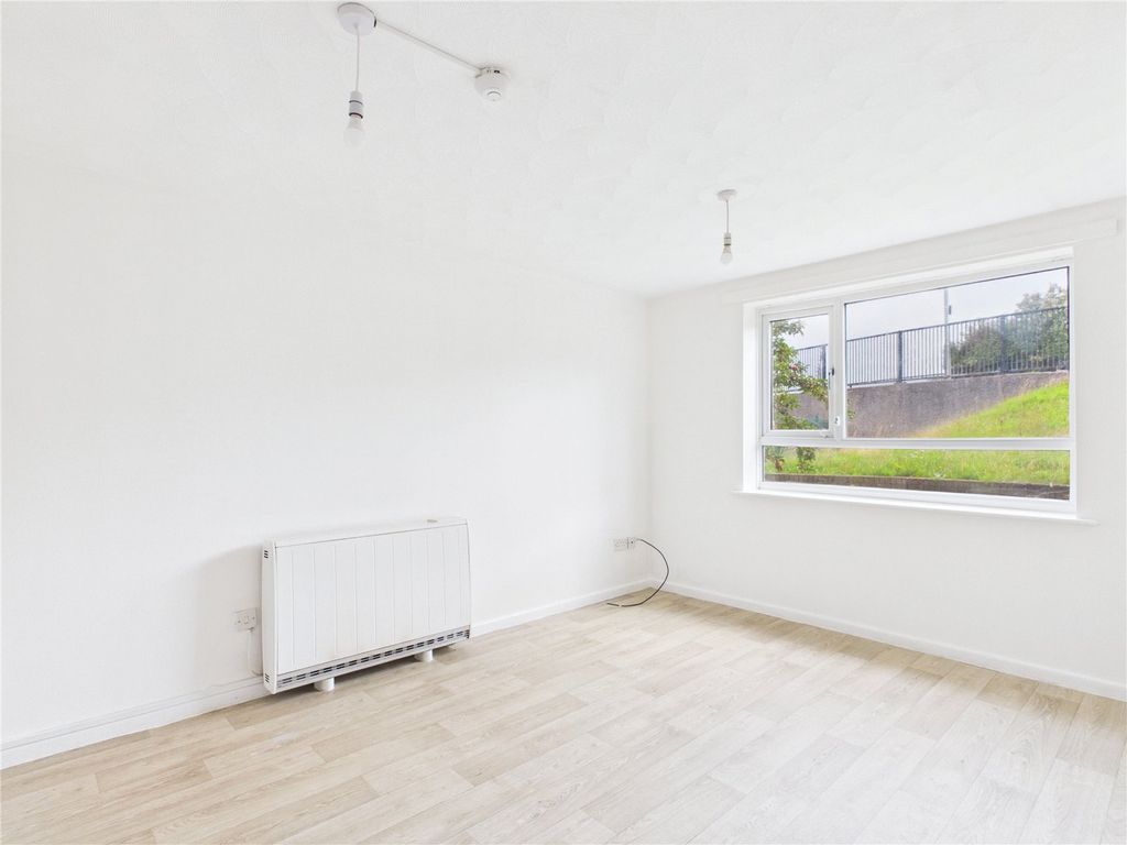 Property photo 3 of 7 Picture No. 04