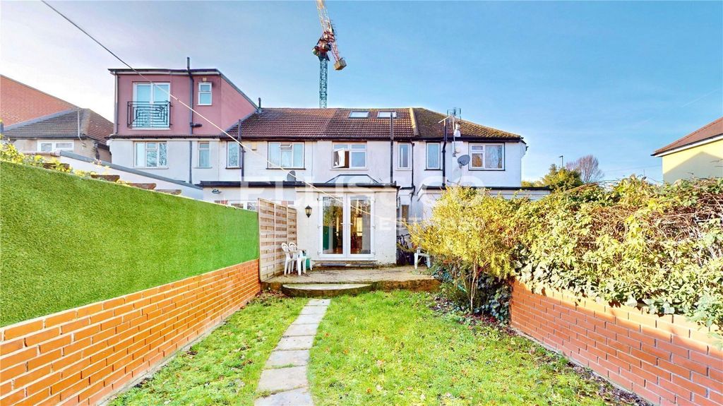 Property photo 1 of 20 Picture No. 05