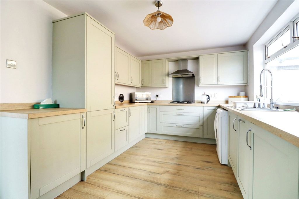 Property photo 3 of 15 Picture No. 04