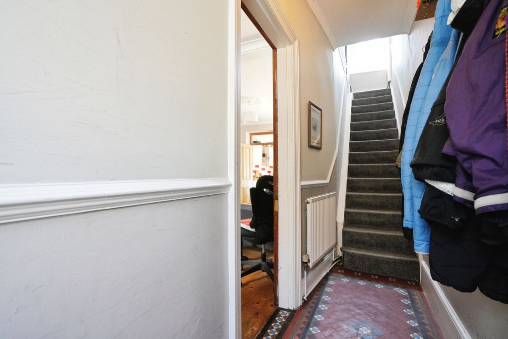 Property photo 3 of 17 Photo