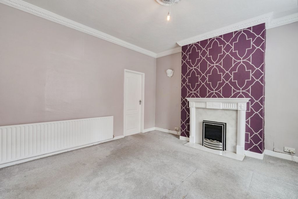 Property photo 3 of 20 Pbox-Img.Jpg