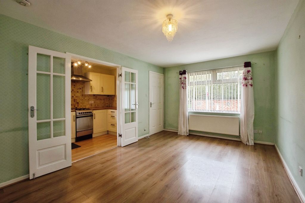 Property photo 3 of 15
