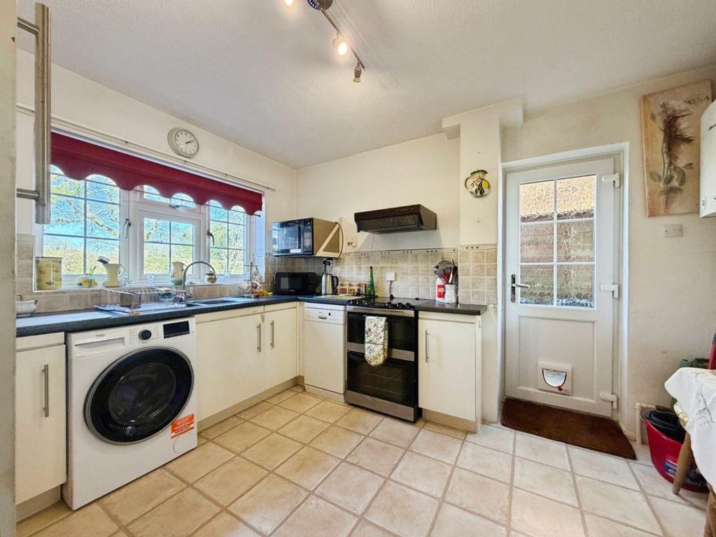 Property photo 3 of 18