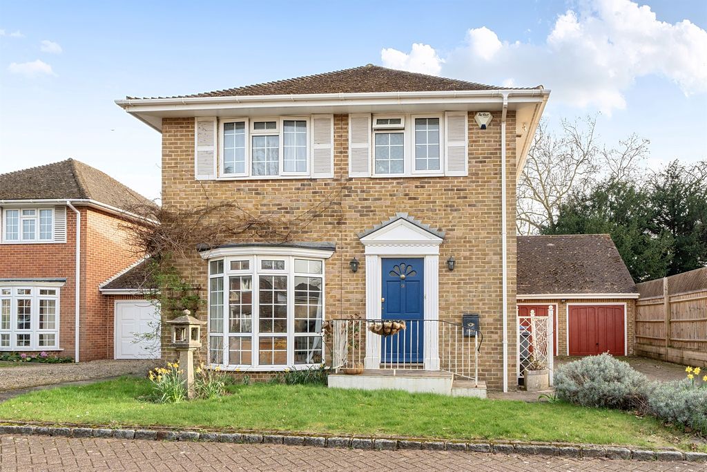 Property photo 1 of 22