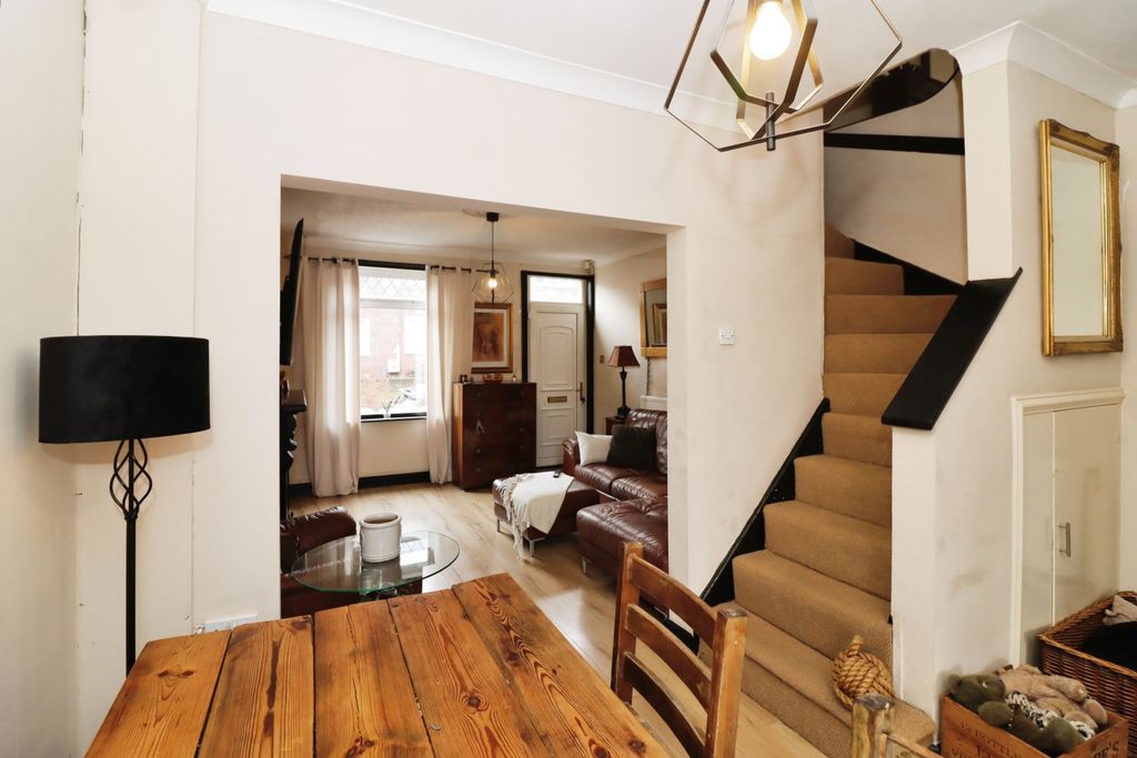 Property photo 1 of 12 Hall