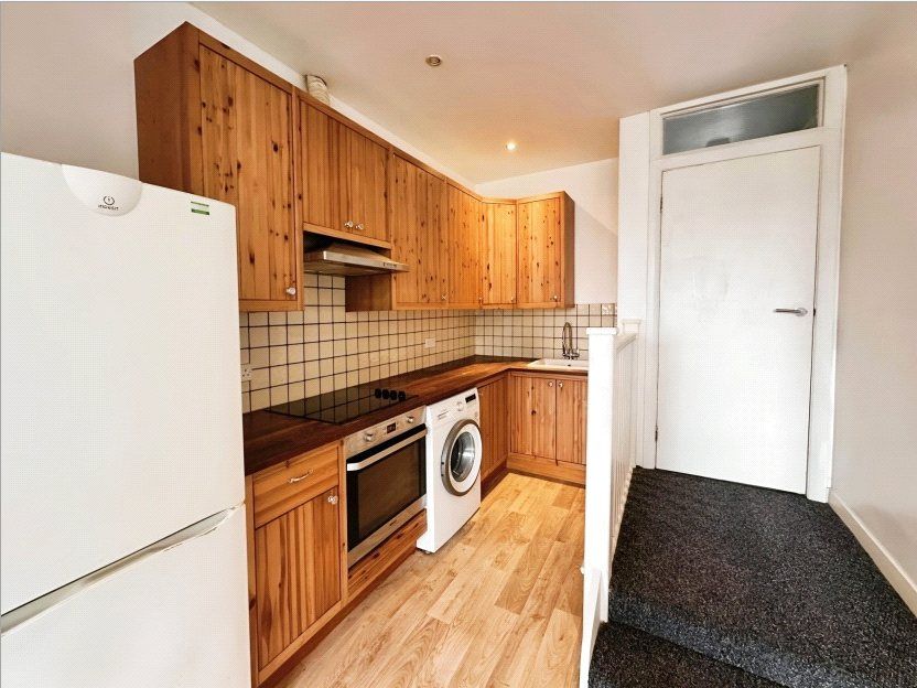 Property photo 1 of 7 Kitchen