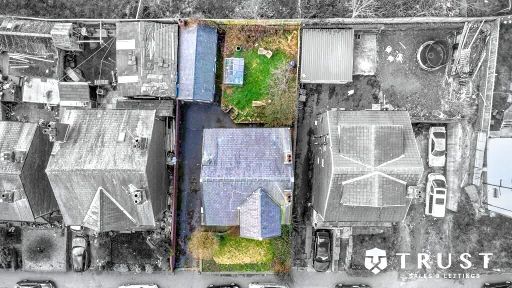 Property photo 2 of 35