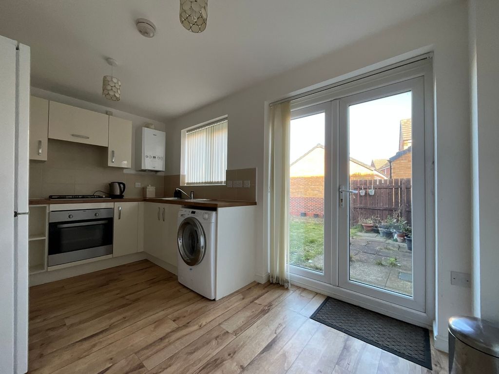 Property photo 3 of 13 4660644