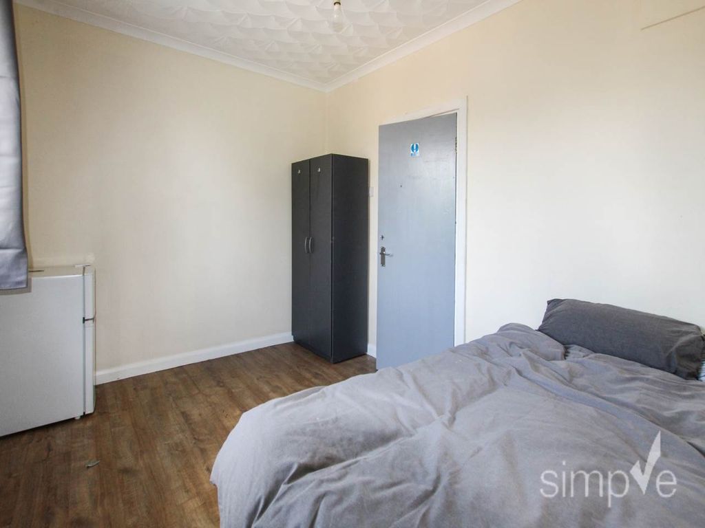 Property photo 3 of 6 Img_4118