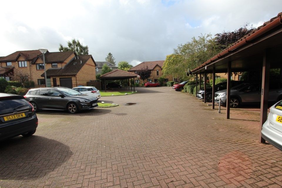 Property photo 2 of 14 Parking Area