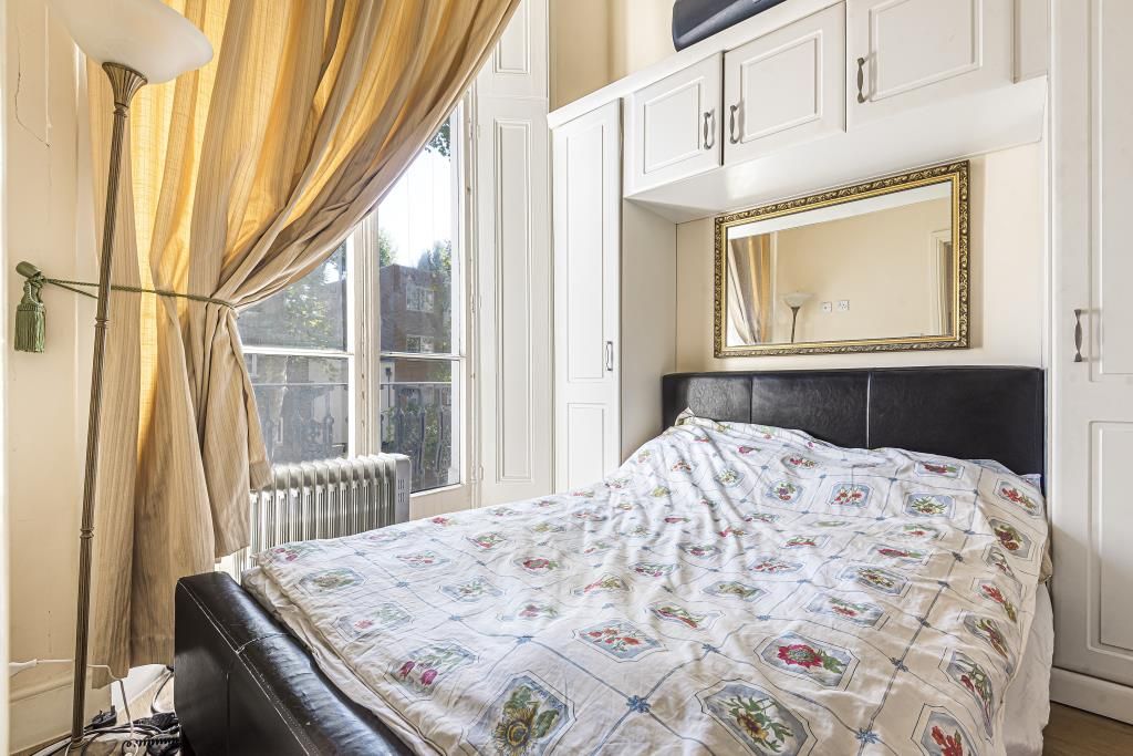 Property photo 3 of 9 Bedroom