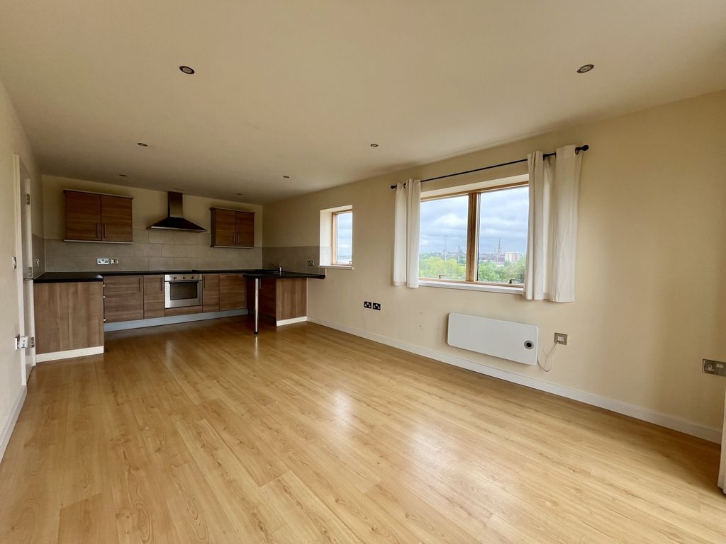 Property photo 1 of 8 2 Bed Apartment To Rent Waterside Way, Wakefield Wf1