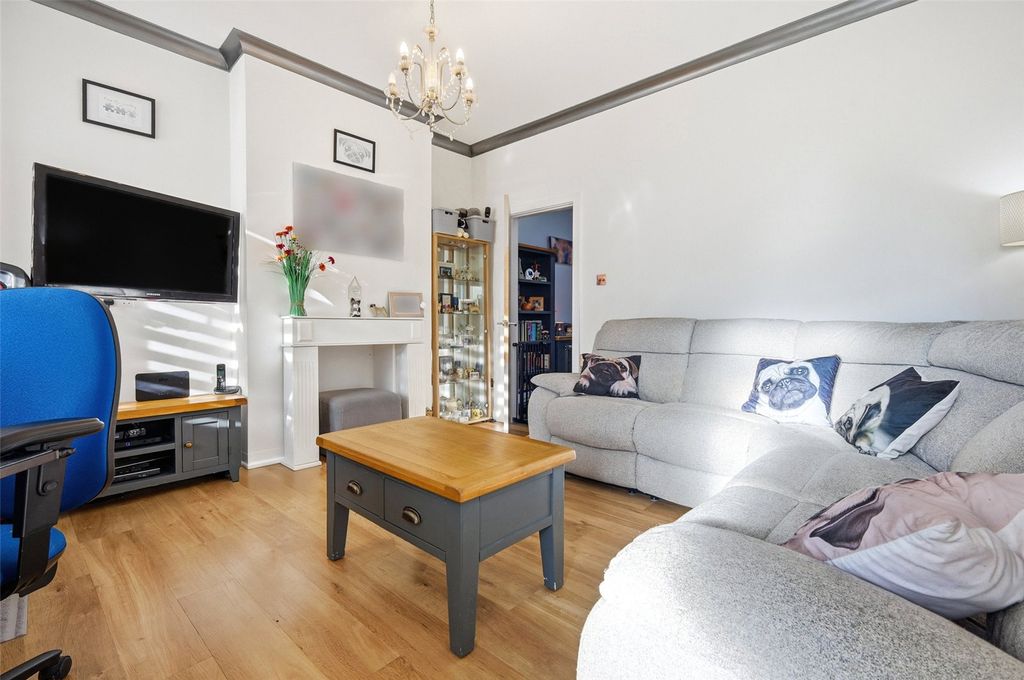 Property photo 3 of 14 Picture No. 11