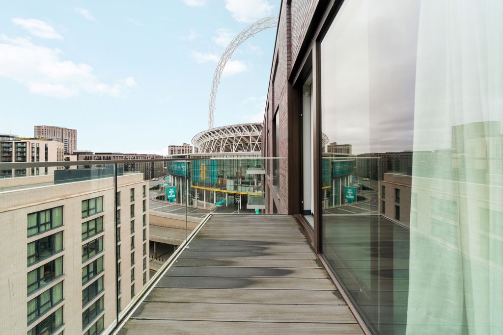 Property photo 3 of 13