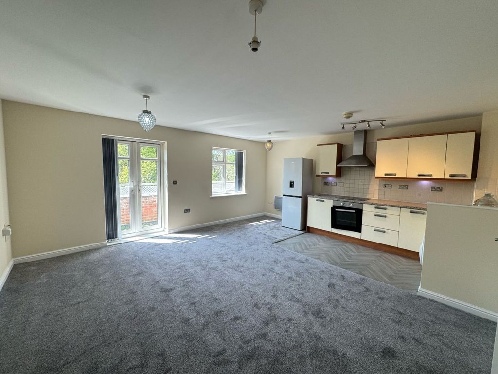 Property photo 2 of 5