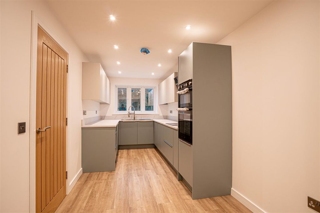 Property photo 3 of 21 Dsc06247-Hdr.Jpg