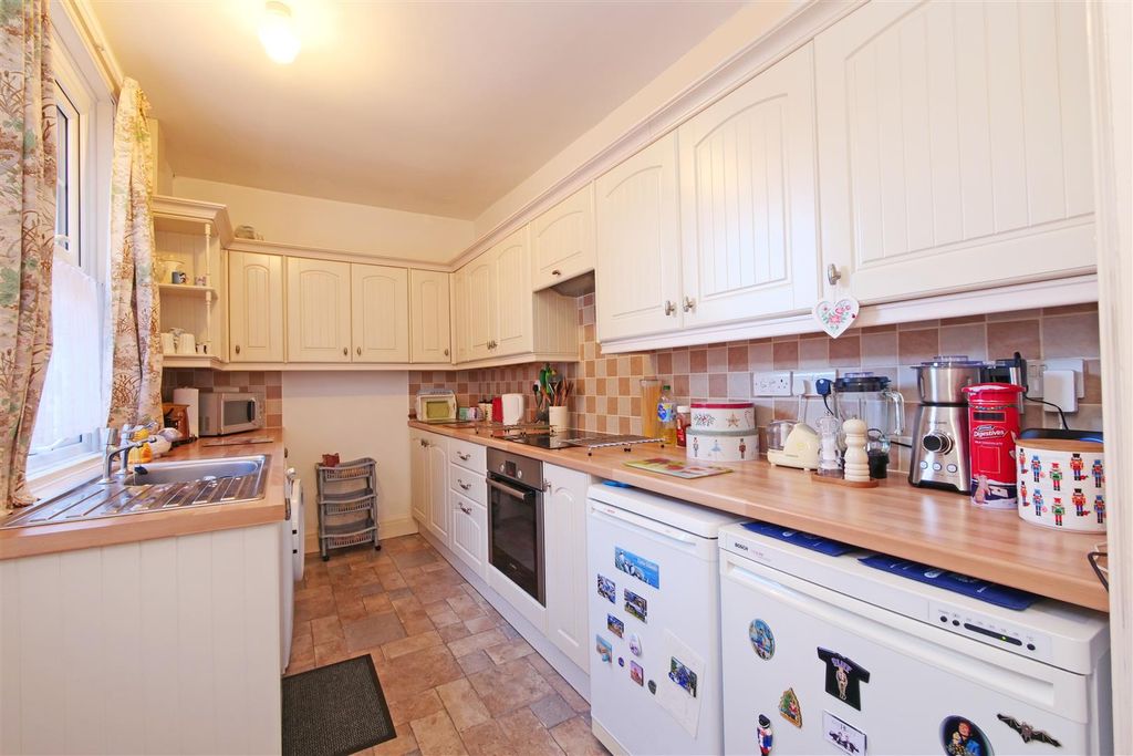 Property photo 2 of 14 Pnmb1195.Jpg