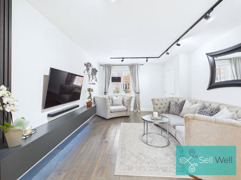 Property photo 2 of 29 Lounge