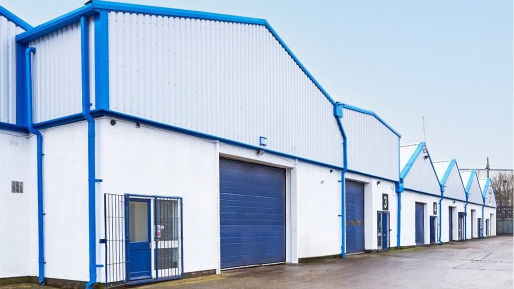 Property photo 1 of 7 Photo 8