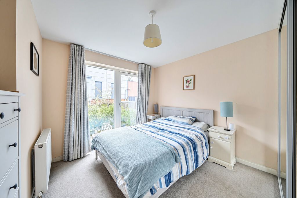 Property photo 3 of 14 1438957-4-69ce3c6...