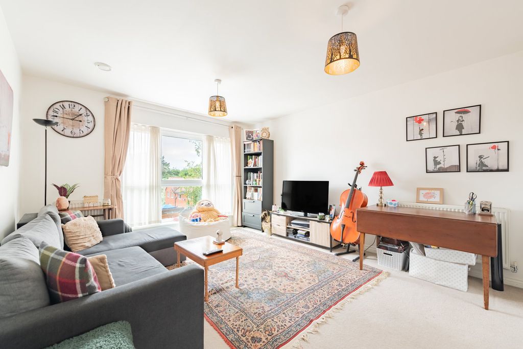 Property photo 2 of 12