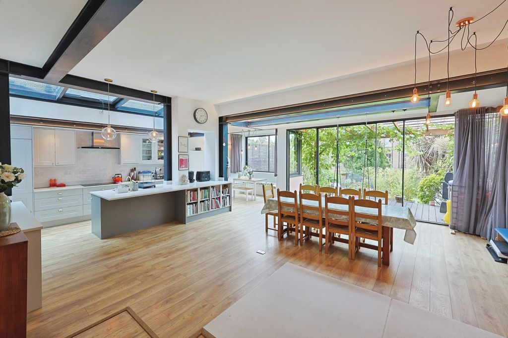 Property photo 3 of 22 Open Plan Living