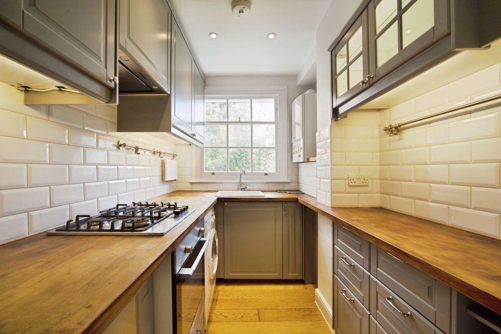 Property photo 2 of 15 Kitchen