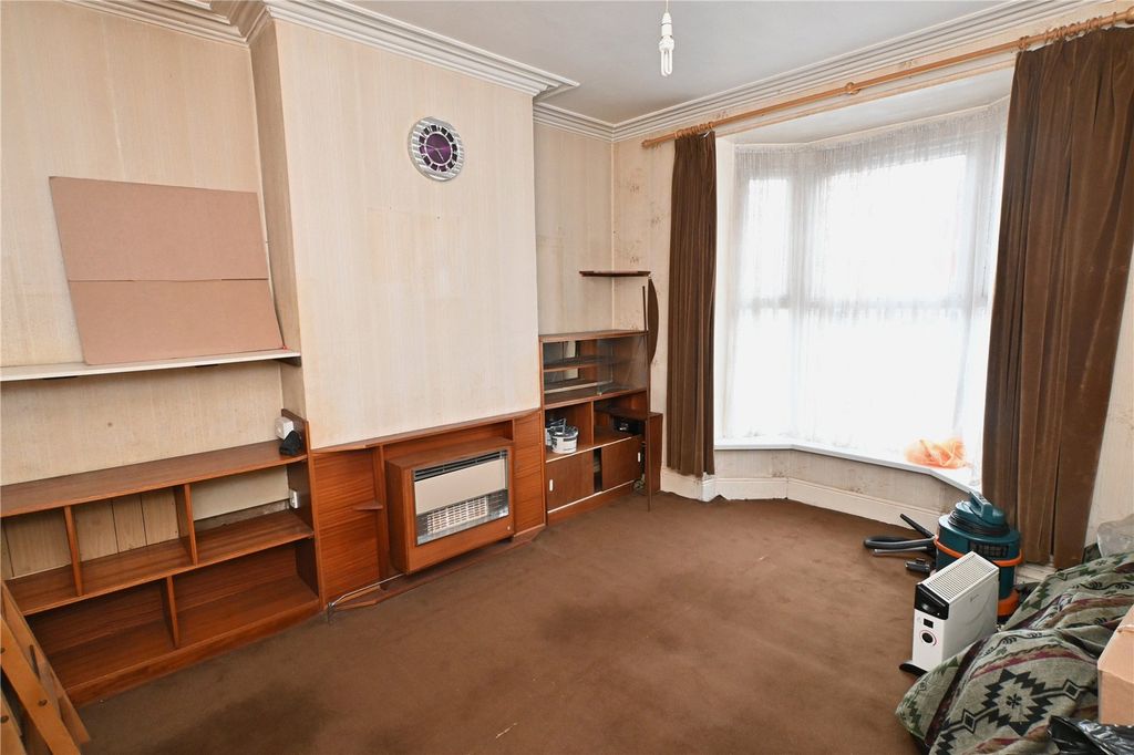 Property photo 2 of 12 Picture No. 08