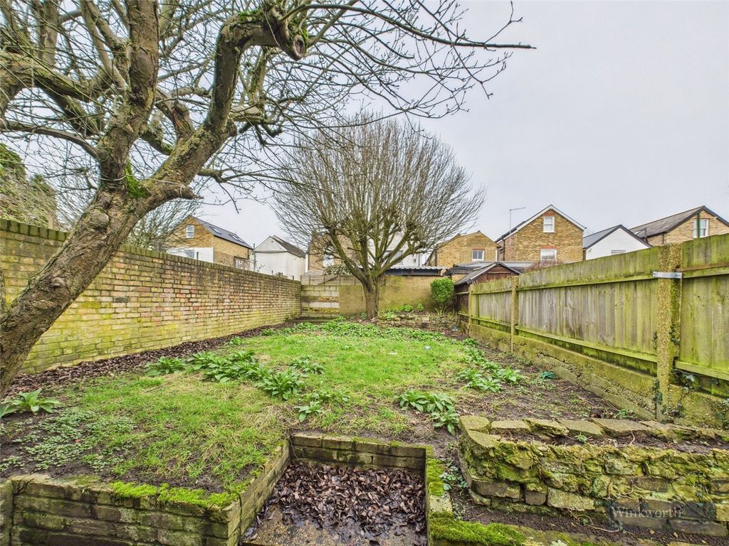 Property photo 3 of 3 Picture No. 09