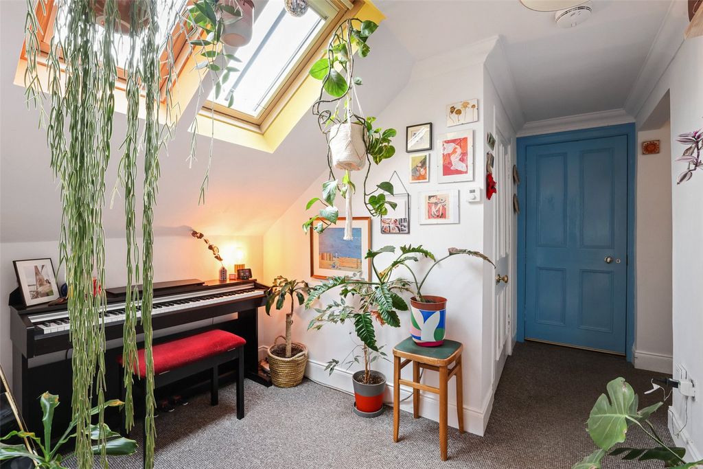 Additional image 9 of 2 bed flat for saleFlat 3, Tay Street, Perth PH1