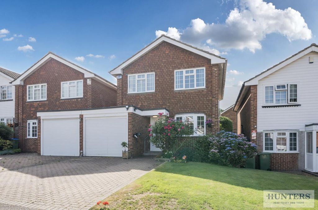 Property photo 1 of 21 External