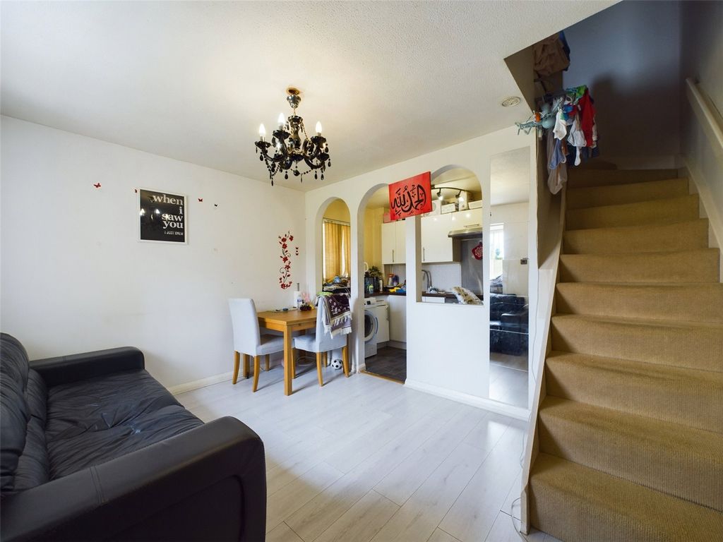 Property photo 2 of 17 Picture No. 02